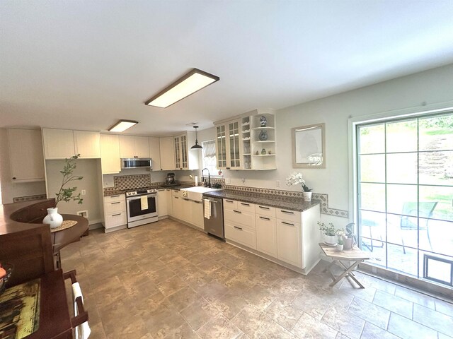 411 Palmetto Dr, Greer, SC 29651 - photo 7