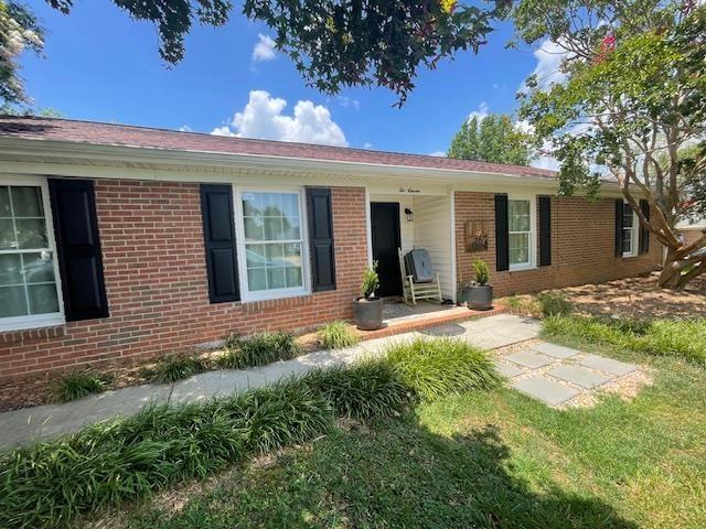 211 Vega Ln, Greer, SC 29651 - photo 2