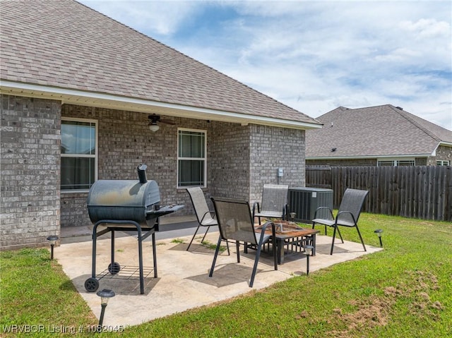 1138 Delta Dr, Van Buren, AR 72956 - view of patio / terrace with ceiling fan and a grill
