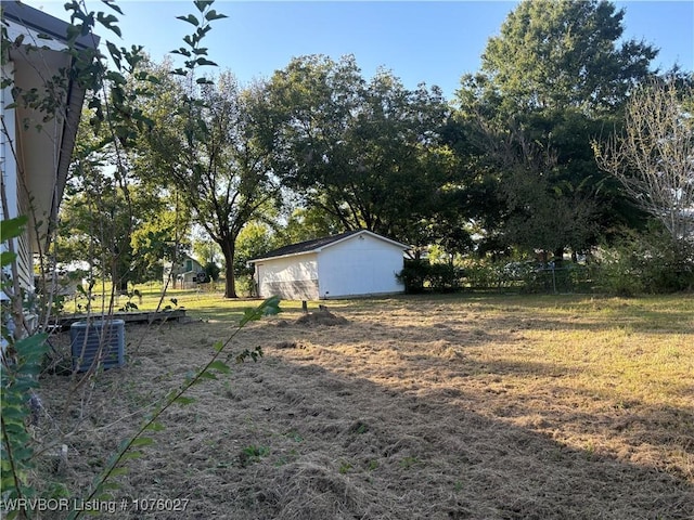 view of yard with cooling unit