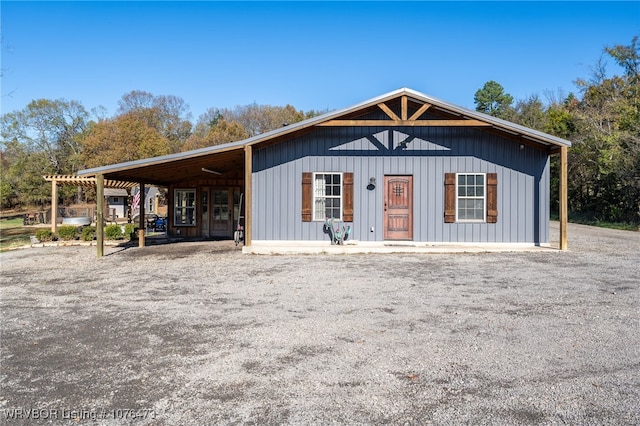 view of outdoor structure featuring a carport