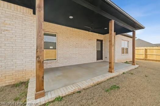 2018 Yellowstone Dr, Barling, AR 72903 - view of patio