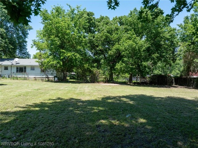 2128 N 53rd St, Fort Smith, AR 72904 - view of yard