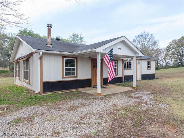 view of front of home featuring a patio area