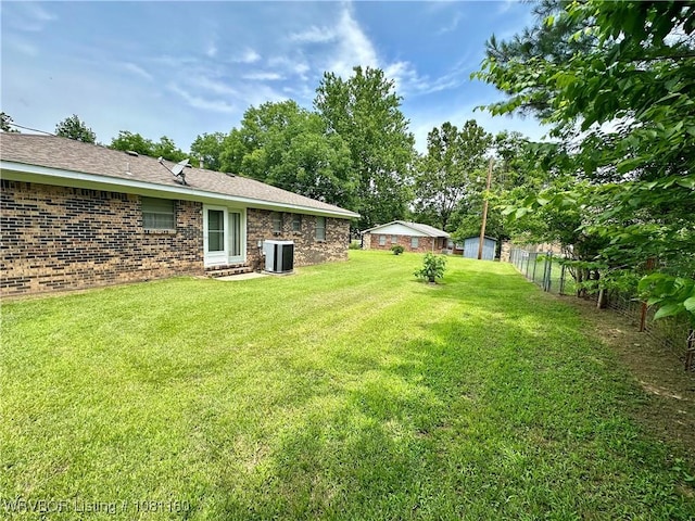 105 7th St, Paris, AR 72855 - view of yard