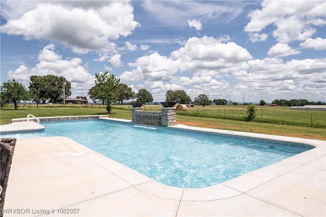 4504 Ridge Rd, Alma, AR 72921 - swimming pool featuring a patio