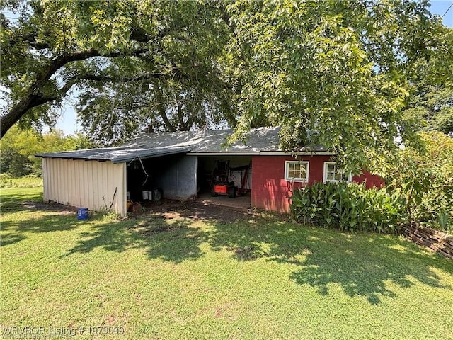 5525 Slaytonville Rd, Hackett, AR 72937 - view of pole building with a yard
