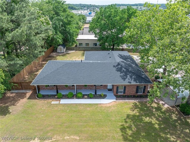 aerial view of property and surrounding area