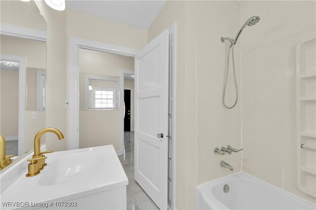 2105 S R St, Fort Smith, AR 72901 - hallway featuring marble finish floor and baseboards