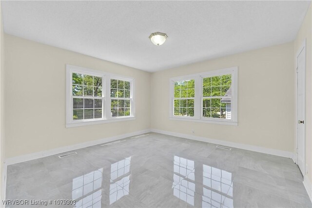 2105 S R St, Fort Smith, AR 72901 - laundry area with cabinet space, baseboards, visible vents, and washing machine and clothes dryer