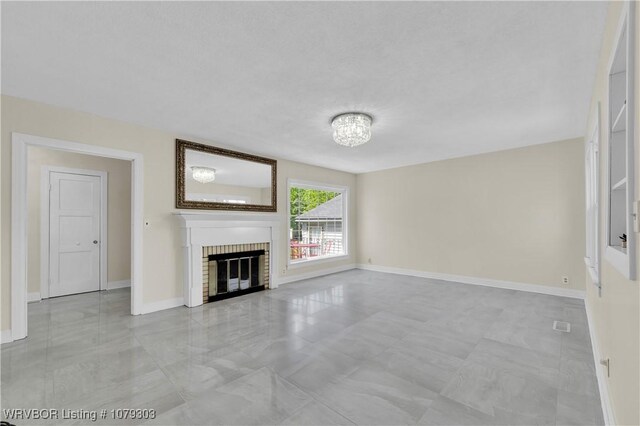 2105 S R St, Fort Smith, AR 72901 - unfurnished room with visible vents and baseboards