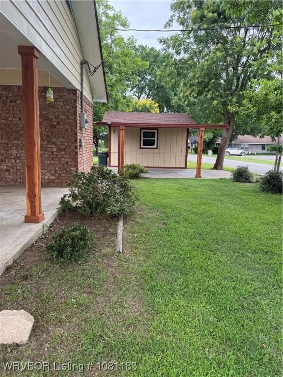 1304 S Elm St, Paris, AR 72855 - view of green lawn