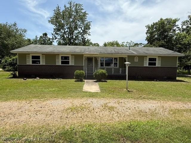 207 W 10th St, Mulberry, AR 72947 - photo 1