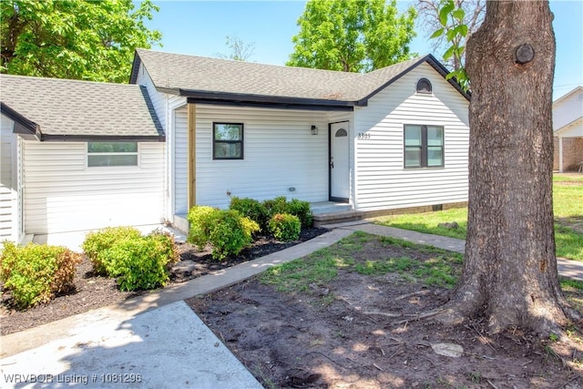 3305 Spradling Ave, Fort Smith, AR 72904 - single story home with roof with shingles