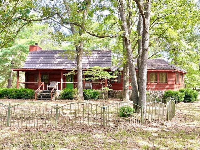 view of front of home with covered porch