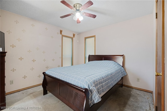 bedroom with ceiling fan