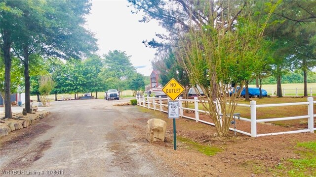 205 Lee Ordner, Panama, OK 74951 - view of road with traffic signs