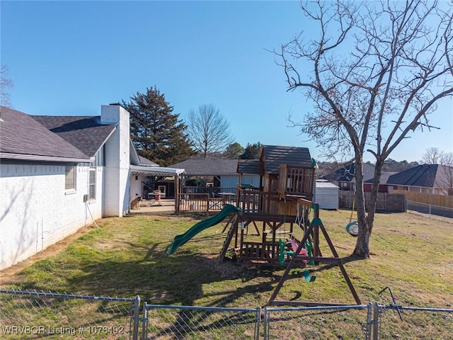 view of jungle gym featuring a yard