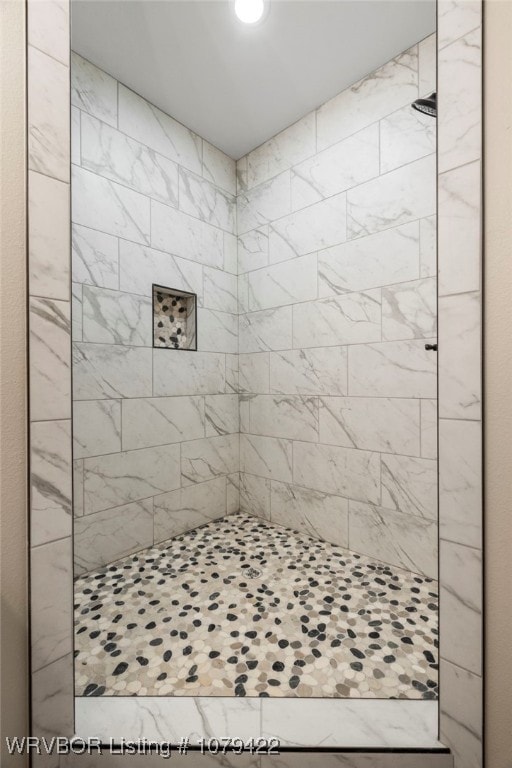 3115 Spradling Ave, Fort Smith, AR 72904 - full bathroom with tiled shower
