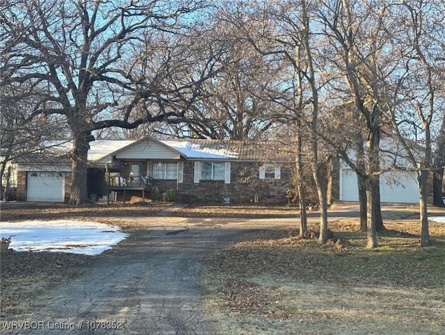 view of front facade with a garage