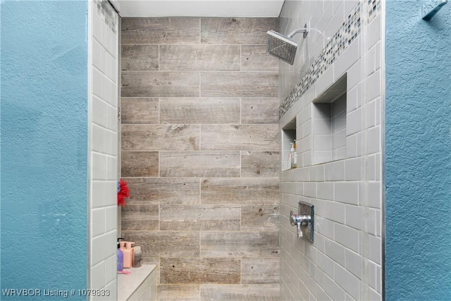 298 Bayou Rd, Fort Gibson, OK 74434 - full bath with tiled shower and a textured wall