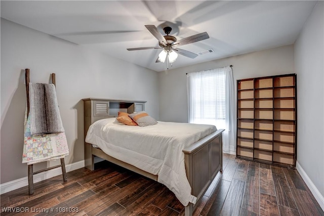 2803 Turtle Creek Dr, Lavaca, AR 72941 - bedroom featuring dark wood finished floors, baseboards, and a ceiling fan