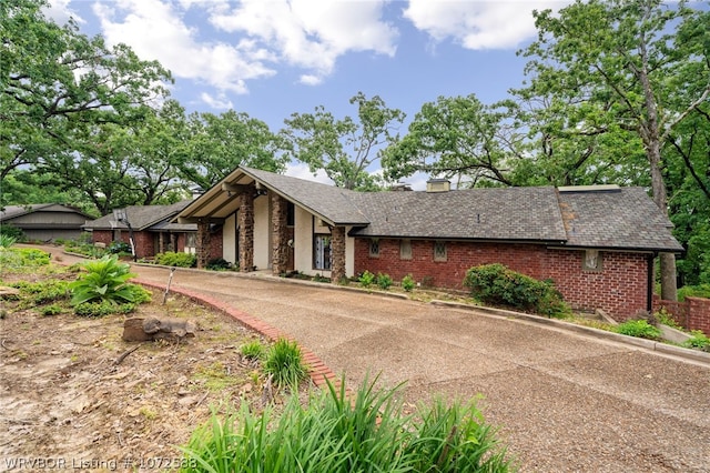 view of front of house