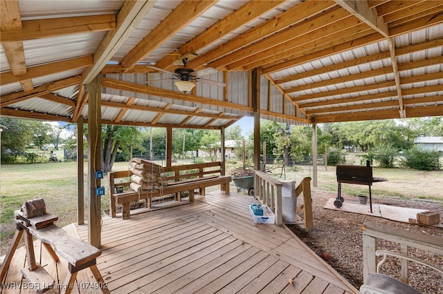 deck with ceiling fan