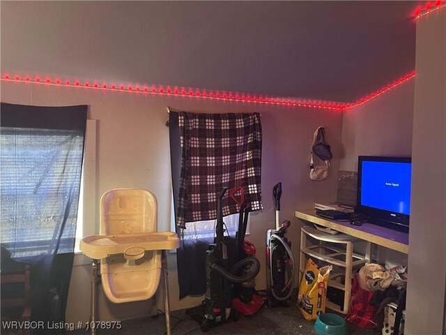 436 N Pine St, Waldron, AR 72958 - interior space