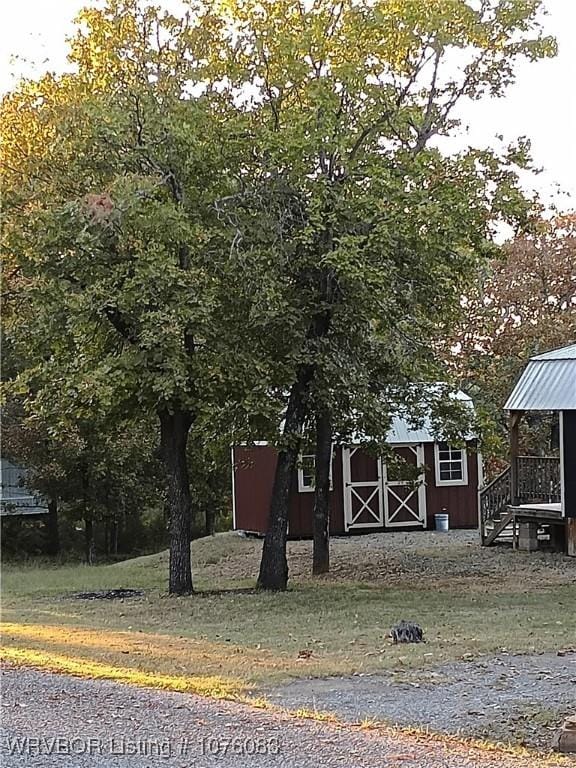 view of outbuilding