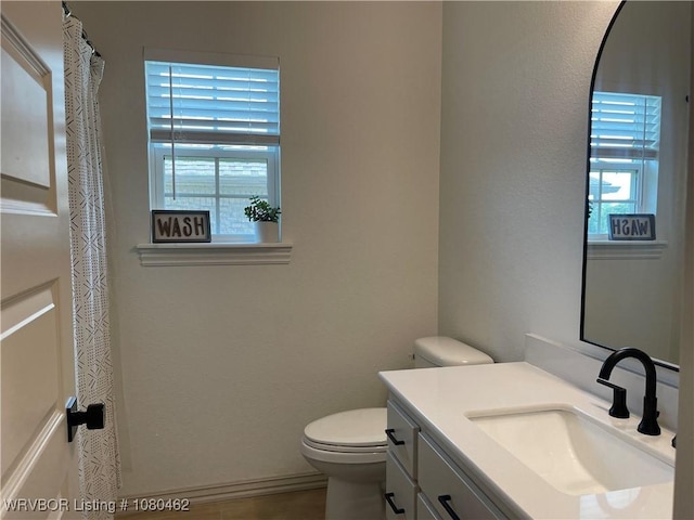 9121 Wayne Xing, Fort Smith, AR 72916 - full bathroom with toilet and vanity
