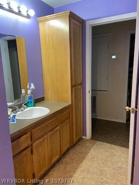 bathroom with vanity