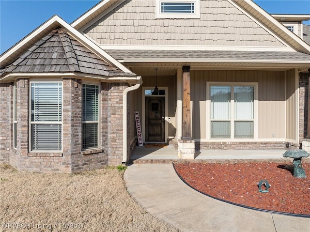 view of front facade featuring covered porch