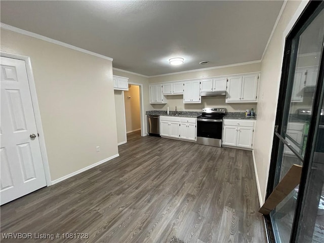 123 Gamma Cir, Roland, OK 74954 - kitchen with stainless steel appliances, dark wood-type flooring, white cabinets, crown molding, and dark countertops