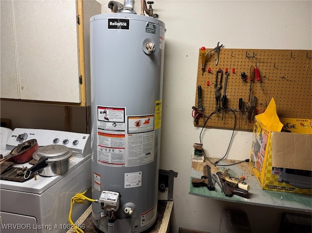 30 Easley Loop, Greenwood, AR 72936 - utility room featuring washer / dryer and gas water heater
