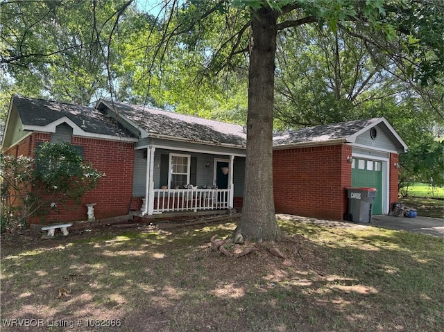 30 Easley Loop, Greenwood, AR 72936 - single story home with brick siding, covered porch, a garage, and driveway