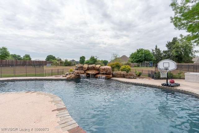 6800 Highland Park Dr, Fort Smith, AR 72916 - view of pool featuring a fenced backyard and a patio