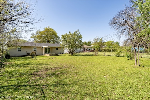 view of yard featuring fence