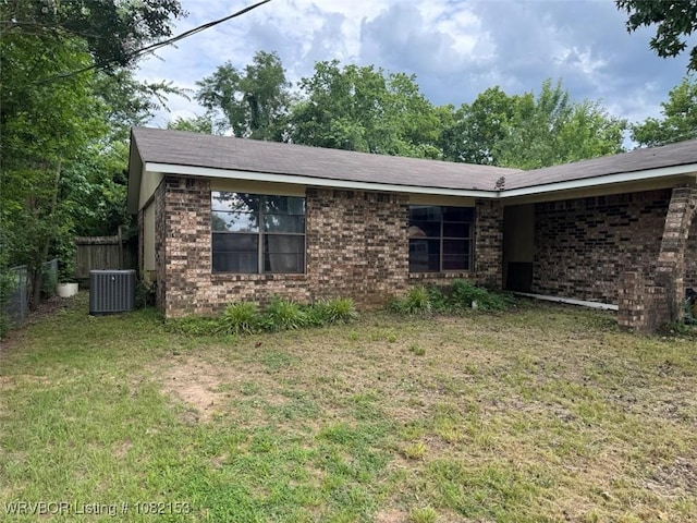 412 7th St, Barling, AR 72923 - view of front of home featuring brick siding