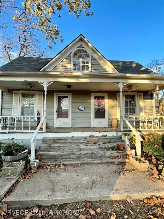 view of front of house featuring covered porch