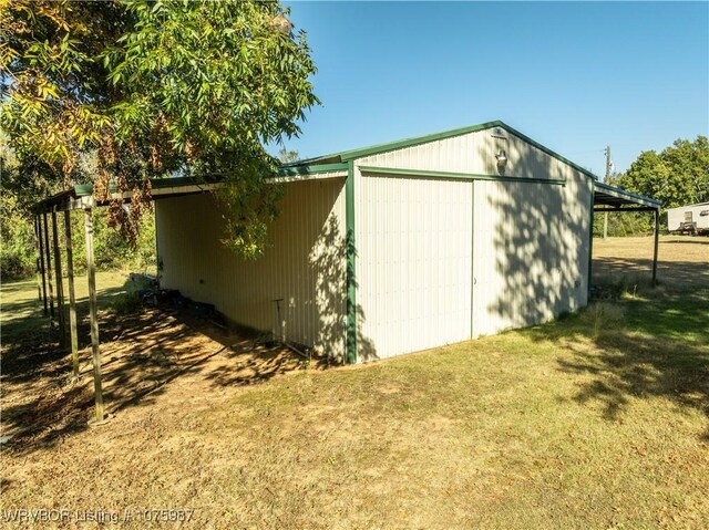 view of outbuilding