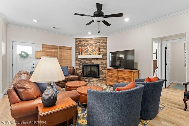 7907 Coltridge Way, Fort Smith, AR 72916 - living room featuring visible vents, crown molding, recessed lighting, a ceiling fan, and light wood-type flooring