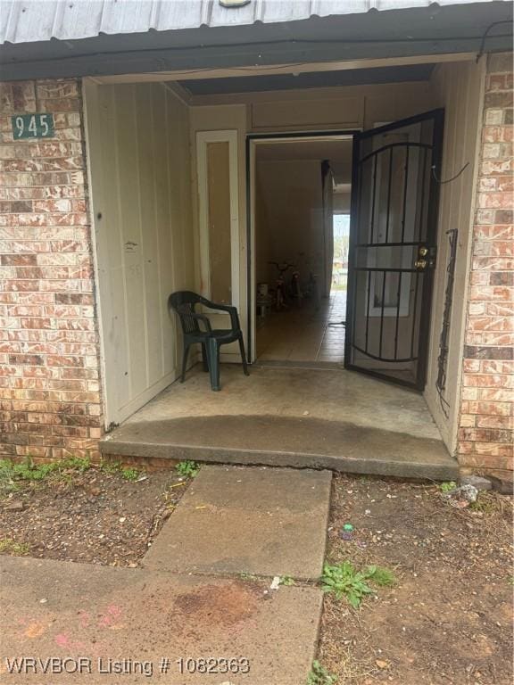 945 Elm St, Waldron, AR 72958 - photo 2