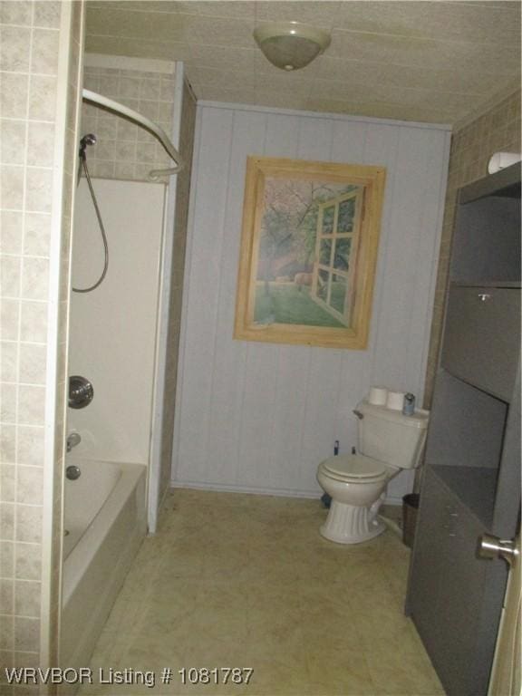 15632 Pink Twist Rd, Ozark, AR 72949 - bathroom with toilet and shower / tub combination