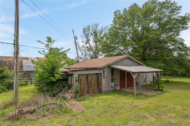 view of outbuilding featuring an outbuilding