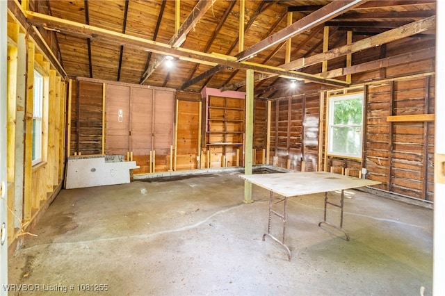 618 Sycamore St, Van Buren, AR 72956 - misc room with vaulted ceiling