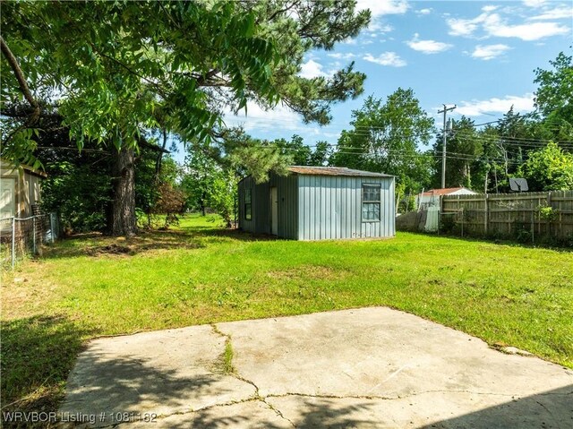3614 Blair Ave, Fort Smith, AR 70903 - view of yard featuring an outdoor structure and a patio