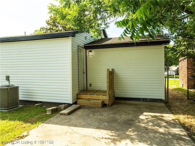 3614 Blair Ave, Fort Smith, AR 70903 - back of property featuring central AC and a patio area