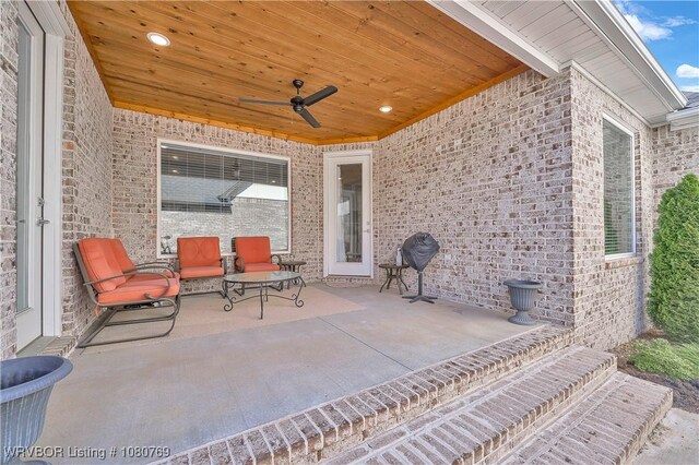 9100 Kirkwood Rd, Fort Smith, AR 72916 - view of patio with a ceiling fan