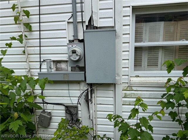2006 Wolfe Ln, Fort Smith, AR 72901 - exterior view of electric meter